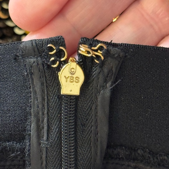 NWT Thalia Sodi Gold Sequins Skirt XL - Picture 7 of 8